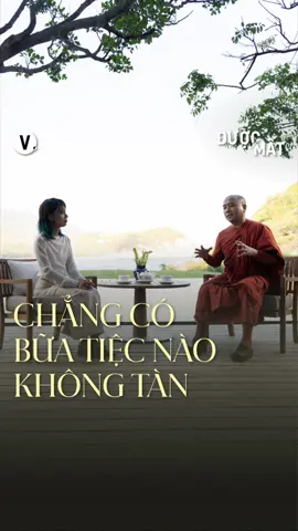 Ai mà chẳng muốn cuộc đời này, mình có được nhiều hơn mất. Nhưng vũ trụ thì luôn xoay vần, được mất thì luân phiên. Xem phiên bản đầy đủ Được/Mất Ep1 trên Vietcetera Podcast, YouTube, Spotify hoặc Apple Podcast. #DuocMat #vietcetera_podcast #minhniem