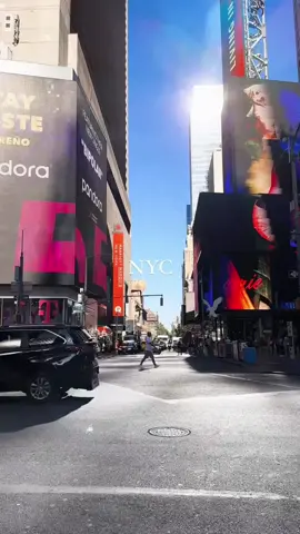 the city that never sleeps 🫶🚕🍎🗽 #newyork 