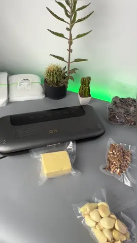 Les sacs sous vide gaufré pour utilisation domestique  💻 www.inpakemballage.com 📲 0560026636 📲 0560890634 📲 0560886823 📧 info@inpakemballage.com  #inpak #sousvide #vacuum #packaking #emballage#تغليف  #produit #algérien #emballage #emballagedz #industriel  #packging #ecommerce #livraison #foryou #alge #alger #algerie #dz 