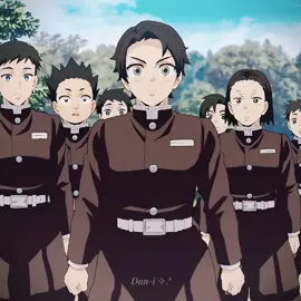 qué guapos están los NPC de esta temporada 😩 || es que mira esos ojitos grises 🥺 #demonslayeredit #kimetsu_no_yaiba #fyp #animeedit #viral #demonslayer #kimetsunoyaiba #parati #kny #rengoku #knyedit 
