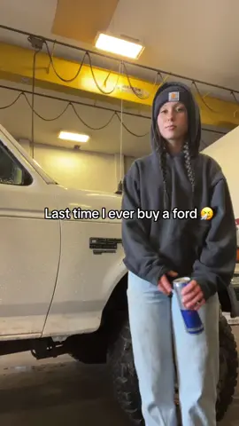 I love her tho #diesel #powerstroke #truckgirl #trucklife 