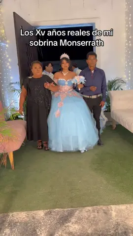 Los xv años de mi sobrina monserrath algo sencillo pero bonito 