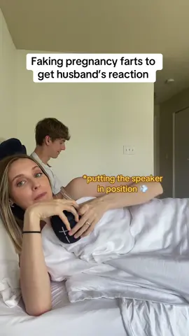 That last fart was CRAZY 🤣🤣 IB: @Laro Benz #funny #couplecomedy #pregnant #relationshipgoals #comedy #thequistfamily 
