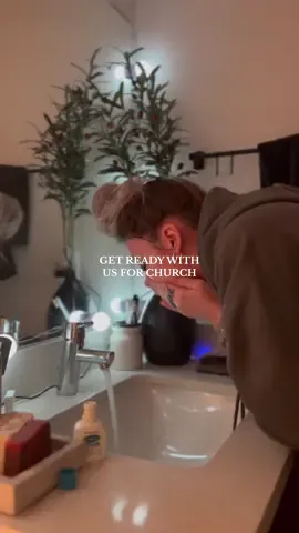 Happy sunday!⛪️🙏🏼#getreadywithme #morningroutine #morninginmylife #sundayroutine #sundaymorning #getreadywithus #churchoutfits 