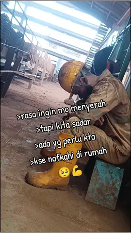 semangat pejuang rupiah💪🥺 #fypシ゚viral #wedabaynikel🇲🇨🎌 #iwiphelmkuning #nyongmorotai 
