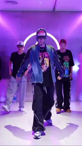 city of dreams |dc: Alex7250  #alexchoreography #douyindance  #dancer #choreography #dance 