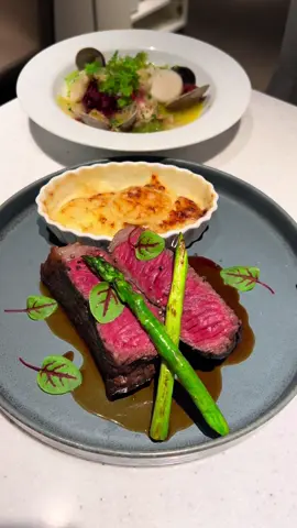 《今1番おすすめしたい贅沢イタリアン(The most recommended luxury Italian restaurant right now)》 【店名(StoreName)】  俺のフレンチ・イタリアン 青山 Ore no French Italian Aoyama 【場所(Place)】 東京都 表参道駅 Ao Building 1F, 3-11-7 Kita-Aoyama, Minato-ku, Tokyo 【メニュー(Menu)】 ・函館大沼牛ランプのロースト北海道産ジャガイモのグラタン添え ¥2,890(税込) ・北海道産タコのサンタルチア風煮込みのパスタ ¥1,680(税込) ・北海道産ホタテ貝の炙りと新玉ねぎのムース ¥980(税込) ・うま味たっぷり北海道産貝類のナージュ ¥1,780(税込) ・北海道産の乳製品をふんだんに使ったレアチーズケーキイチゴのソース ¥680(税込) 【その他詳細(OtherInfomation)】 今日ご紹介するのは表参道にある「俺のフレンチ・イタリアン 青山」！ 5月23日から6月23日までの1ヶ月間限定北海道フェアが開催中！俺のシリーズ全店舗で北海道の旬の食材を使った料理が食べられる！おしゃれな店内はデートにもおすすめ！期間限定の北海道フェアにぜひいってみて！ Today we will be introducing 
