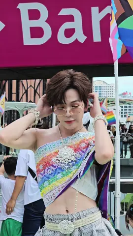 I'm on the right track, baby I was born this way 🏳️‍🌈 . #Pride #pridemonth🏳️‍🌈 #lovewins 