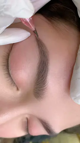 คิ้วสวยละมุน สไตล์บ้านคิ้วสวย ❤️ อยากมีคิ้วสวย ๆ จิ้มลิ้งหน้าโปรไฟล์ได้เลยค่ะ  #TikTokกินเที่ยว #คิ้วปัง #คิ้วลายเส้นธรรมชาติ #คิ้วแฮร์สโตรก #คิ้วชลบุรี #คิ้วสวย #ศรีราชา #สักคิ้ว #สักคิ้วปังๆกับอาจารย์แพรวา #สักคิ้วโหงวเฮ้ง #บ้านคิ้วสวยศรีราชา @บ้านคิ้วสวยศรีราชา ชลบุรี 