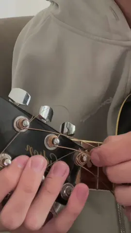 chords i used: c, em, fmaj7 (3x) am, em, fmaj7 (no capo used) #music #whatwasimadefor #cover #billie #singing #guitar #tutorial #fyp 