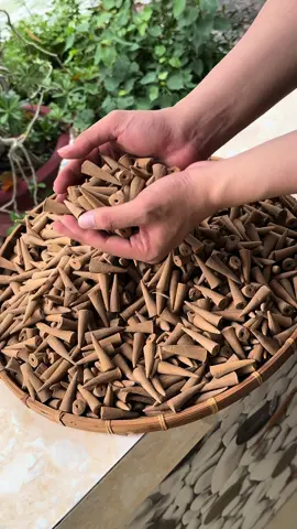 Trầm hương giúp ta cải thiện tinh thần tốt, thư giãn, bớt căng thẳng trong cuộc sống.🌿🌿🌿#thichphuocthien #tramhuongthien #vulaci 