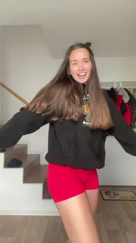 Habt einfach Spaß 😁 #smile#goodvibes#havefun#fitnessmotivation#fitnessgirl#MomsofTikTok#mom#fy#fyp#viral