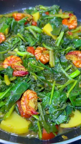 চিংড়ি দিয়ে পুঁইশাক রান্না 🦐 | Malabar Spinach with Prawns  Ingredients:  Malabar Spinach 1/2 kg Prawns 8 pcs Onion 1 1/2 ta Garlic 1/2 tsp Cumin paste 1/2 tsp Salt Coriander powder 1/2 tsp Turmeric powder 1/2 tsp Chilli powder 3/4 tsp Green chilli  . . . . . . . #summerinbangladesh #summerfood #bangladeshifood #bdfood #igfood #ukfoodblogger #ukbengali #sylhetifood #aesthetic #lunchfood #exploremore #vegetables #desifood #instagramreels #foodoftheday #reelsinstagram #foryou #followers #cooking #traditionalfood #trendingfood #puishakrecipe #pleaseunfrezzemyaccount #unfrezzmyaccount #pleasepleaseplease #goviral #pleaseviralme #pleasepleaseviral #uradhurasong #lageuradhura #prawn #shrimpwithmalabarspinach #malabarspinach #spinachpuffs #spinachcurry #shrimpcurry #tiktok #goviraltiktok #tiktokviral #tiktokreels #tiktokuk #sylhettiktok #tiktokukuk #tiktokluton #tiktokkolkata #tiktokpakistan #recipeoftheday #viralrecipe