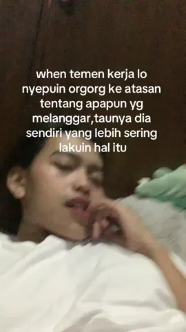 mana bilang nya sambil dilebih lebihin lagi🤮