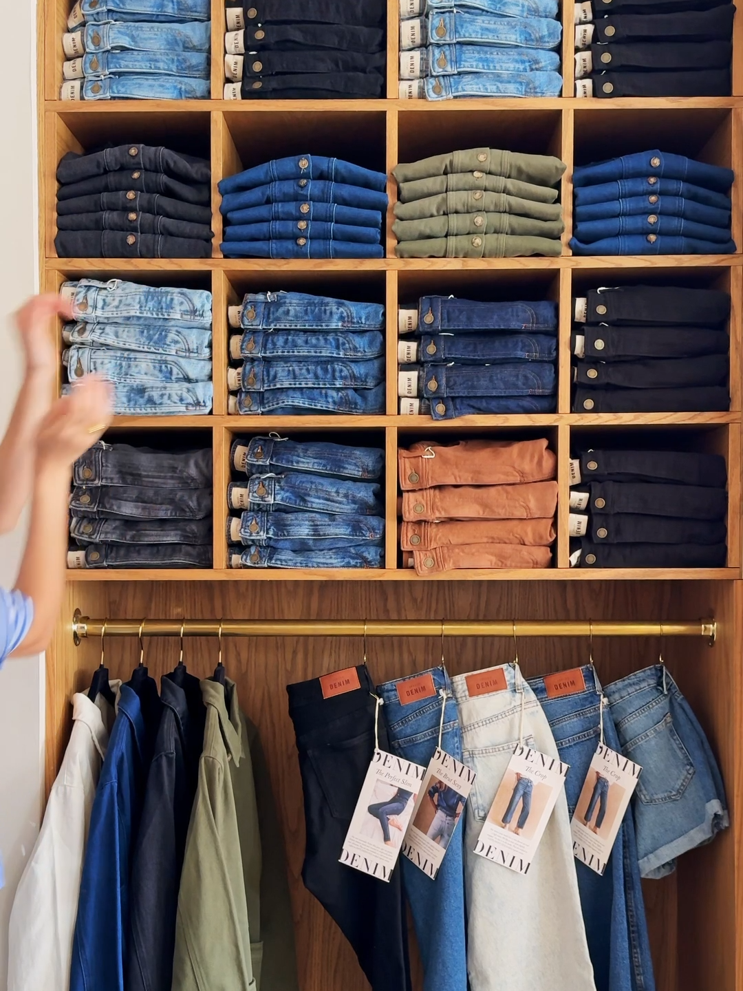 Hi Brentwood, come see us ❤️ #sezane #shop #losangeles #fashion