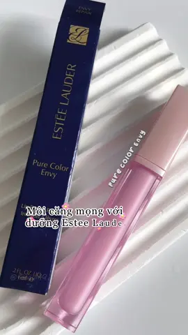 Thỏi son ĐẮT NHẤT trong túi skincare của t 😳 nhưng rất xứng đáng aa, mà t mua son được brand tặng thêm cả mớ sample tính ra vẫn hời lém ở lazmall nhe #esteelauder #purecolorenvy #sonduongmoi #moicangmong 