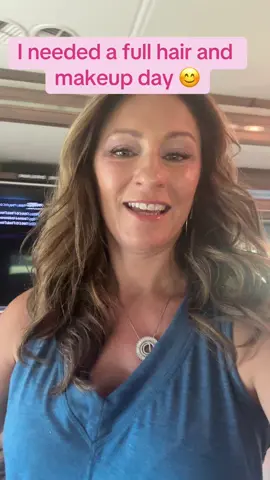 Sometimes a girl just needs some self care to fewl better #momlife #momtok #ifeelpretty #ineededthis #mommoments #lookinggood #curls #goodhairday #imready #ifeelbetter 