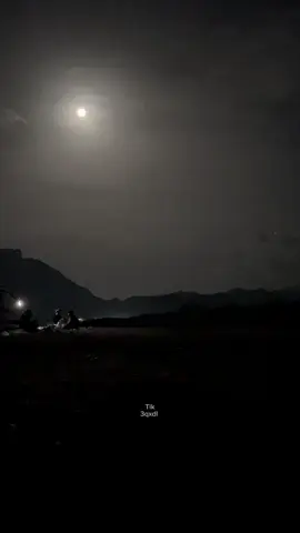 ولاتامن الدنيا ترا ضحكها غدار #🥹🥹🥹🥹🥹❤️‍ 