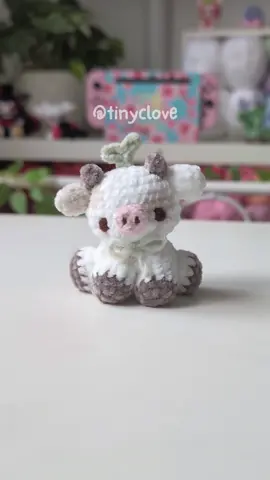 little sprout cow 🌱 pattern test for @loretta 🌷 💖💖 #amigurumi #crochetamigurumi #crochet #cowcrochet #amigurumicow