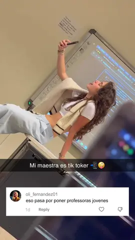 No se da cuenta d elxmo paso su materia con esta IA 😂💥 #miss #maestra #teacher #tiktoker #tarea 