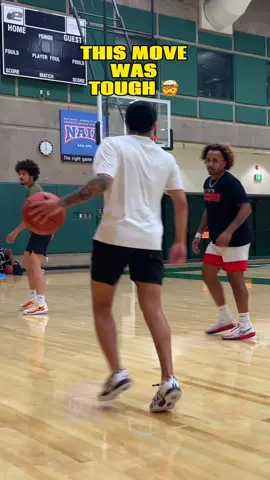 Poised #basketball #fypツ #xyzbca #anklebreaker #trending #viral #sports #athlete #jayohoops @Alex 