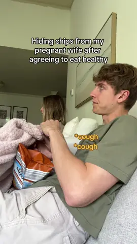 Chips are my weakness 😫😋 #couplecomedy #funny #Relationship #girlfriend #thequistfamily  