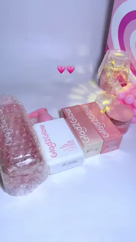 Unboxing my parcel from @Glad2Glow.my  💗 Nanti kita review ye korang ! 😍 #unboxing #glad2glow #affiliatemarketing 