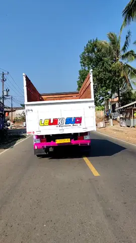 goyang dulu gak sih#cmic_indonesia #cmic_cantermaniaindonesiacomunity #deriver_muda_punya_cerita 