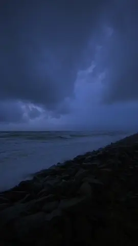 මිනිස්සු හදවතින් මැරුනත් වගකීම් වෙනුවෙන් ජීවත් වෙනවා ! 🥺 for a Admins 💐 #admin#trending#srilanka#viral#fpy#foryou#whatsappstatus#wadan_tik_tok#deeppurpose1#frends#feelings#loveyourself#emotional#lovestory#tiktokpage#contentcreator#status#everyone#cinematic#backgroundvideo#foryoupage#sea#darksea#thunder#