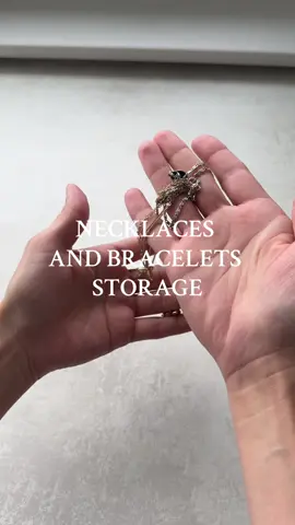 Replying to @KC🇭🇹 THE EASIEST WAY TO KEEP THEM ORGANISED👌🏽 #traveltiktok #travelhacks #storagehacks #traveltok #travellife #organisation #traveltips #LifeHack #hacksandtips 