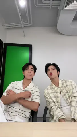 ขยับเข้าไปใกล้พี่อิดนิด @penraikrab  #พี่อย่าแกงChallenge 