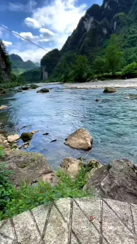 sesejuk mengenangmu wahai masalaluku #pemandangan #vibes #alam #sejuk #storywa #desa #pedesaan #indonesia #fyp #pemandanganalam 