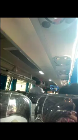 pictures mona sa bus kahapon lang kami nakaalis ng bicol