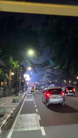 Bagimu dia hilang, Tapi kenyataannya dia udah nyaman bersama yang lain :')🥀