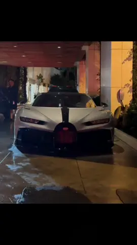 clips by: @UltraCarMedia  #mclaren #bodykit #supercar #beautifilcars #viral #edit4k #makethisviral #xyzbca #edit #lamborghini #pagani #venomf5 #mclarenp1 #bugatti #bugattichiron 