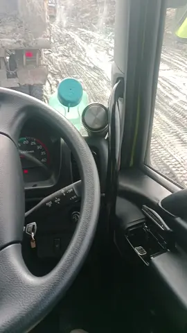 alhamdulillah dapat yang baru Hino 500 Spek OB #dumptruck #isuzugiga #isuzu #ceritatambang #storywhatsapp #hino500 #viral #truckdriver #hino700truck #kulitambangbatubara #tambangbatubarakalimantan #excavator #fyp #pc300 #pc200