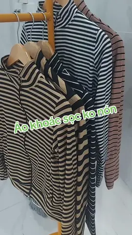 khoác sọc cổ trụ gọn gàng xinh xắn #aokhoac  #konon #khoác #aokhoacnu #aokhoacchongnang #tiktok #xuhuong #vanshop85 #trend 
