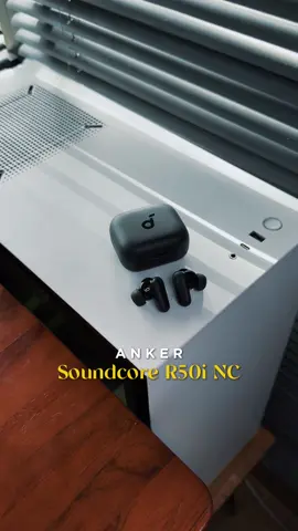 TWS Soundcore R50i NC. TWS murah, yang punya banyak fitur dan bisa diseting melalui aplikasi soundcore. TWS Soundcore R50i NC ini sudah dilengkapi dengan fitur ANC (Auto Noise Cancelling) #tws #twsbluetooth #twsmurah #twsgaming #twssoundcore #soundcorer50inc #r50inc #anker #ankerindonesia 