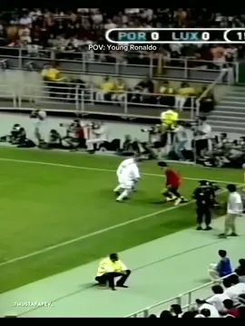 Young Ronaldo☠️ | #dribbling #ball #footballedits #cr7 #footballtiktok #football #_7mustafayev_ #cristianoronaldo #goat🐐 #viral 