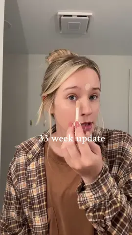 not me asking tik tok before i call my doctor 🤣 #33weekspregant #contractions #pregnancytiktok #help #fyp 