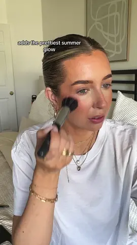 Quick little grwm for my every day makeup! Let me know if you have tips on how to get tickets to a @Peloton live class and any NYC recommendations!  @Armani beauty Eye Tints @Rare Beauty Powder Blush  • • #grwm #dayinmylife #minivlog #makeup #summermakeup #rarebeauty #armanieyetint #easymakeup #makeuptips #peloton #nyc 