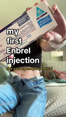The last couple months have been brutal (which is why I haven’t been posting)😭 My doctor suggested I switch to Enbrel bc it’s similar to Humira which helped my symptoms, but my body had bad injection site reactions each time. Hopefully I have better luck with this one. #axialspondyloarthritis #ankylosingspondylitis #autoimmunedisease #enbrel #enbrelinjection #humira #spondyloarthropathy 