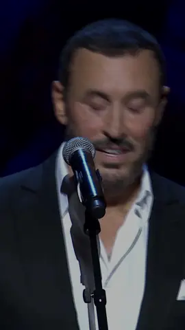آه ما أجمل لون الخجل✨ . . . . . @Kadim Al Sahir كاظم الساهر  #كاظم #كاظم_الساهر #شعر #حب #غزل #قيصر_الغناء_العربي #kadimalsahirofficial #كاظم_الساهر_نزار_قباني_عشق_القيصر_روعه #حدثيني_عن_حديث_المقلِ 