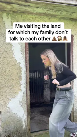 What a nice villa😍❤️😂 Who can relate? cr: @Doppelgänger #country #newtrend #family #balkan #countries #fypシ゚viral #travel #farmlife #farm #city 