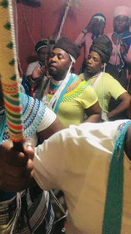 Iyhooo mandibone abelungu ekhaya👏👏❤️#amagqirha #xhosanation #amagqirhaesixhosa #SAMA28 #amagqirhaakwantu #camagu #southafricatiktok🇿🇦 #intlombe #fyp 
