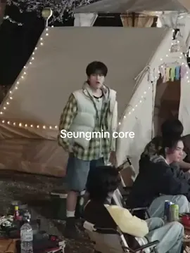 he's so funny😂😭#straykids #seungmin 