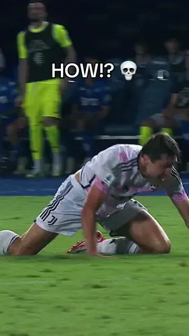 How!? 💀 #chiesa #juventus #edit 