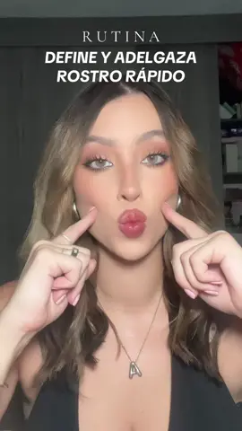 Rutina para adelgazar rostro y facciones con #yogafacial 😮‍💨😮‍💨💖 ig: anderlynprado #beautyhacks #belleza 