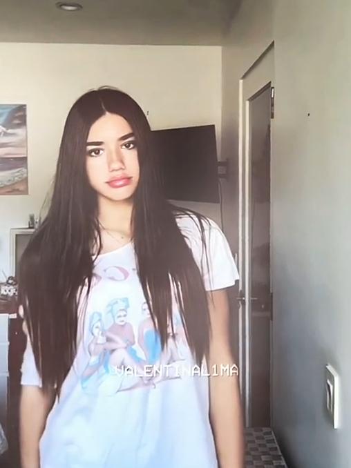she has such a model face iyk what i mean🙏 @.vallleeeeee #valentinalima #valentinalimajaric #valentinal1ma #foryoupage #fyp #omgpage #trending #viral #xybca #blowup #adrianalima #adrianalimadaughter