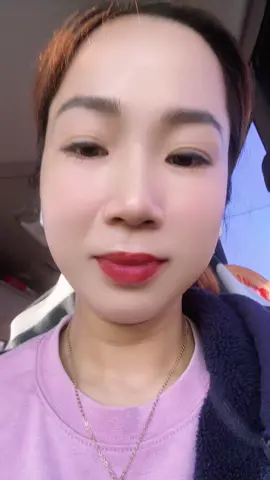 Chuẩn bi 1 ngày mới.   Cố lên em nho nha